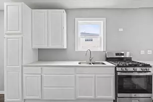 12531 S Honore St, Calumet Park, IL 60827 - Photo 8