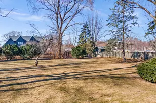 611 Clover Ct, Naperville, IL 60540 - Photo 38