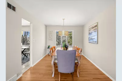 611 Clover Court, Naperville, IL 60540 - Photo 10