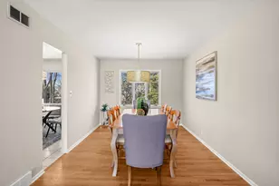 611 Clover Ct, Naperville, IL 60540 - Photo 10