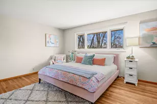 611 Clover Ct, Naperville, IL 60540 - Photo 18