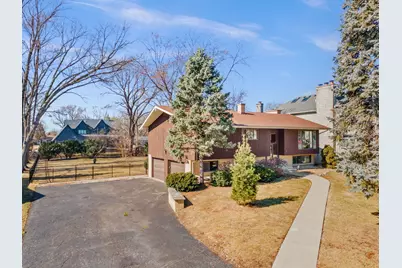 611 Clover Court, Naperville, IL 60540 - Photo 4