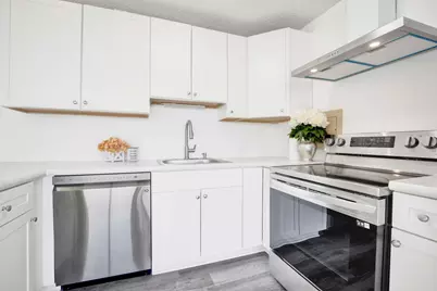 2754 N Hampden Court #603, Chicago, IL 60614 - Photo 4