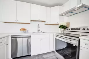 2754 N Hampden Ct, Chicago, IL 60614 - Photo 4