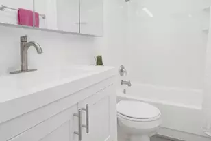 2754 N Hampden Ct, Chicago, IL 60614 - Photo 8
