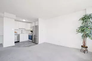 2754 N Hampden Ct, Chicago, IL 60614 - Photo 6
