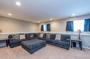 423 Windridge Dr, Round Lake Park, IL 60073 - Photo 20