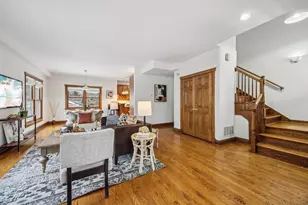 532 Wesley Ave, Evanston, IL 60202 - Photo 4