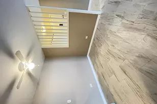 1035 Higgins Quarters Dr, Hoffman Estates, IL 60194 - Photo 6