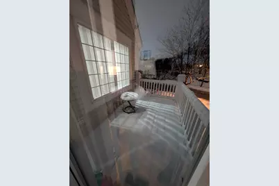 909 Mayfair Court, Elk Grove Village, IL 60007 - Photo 8