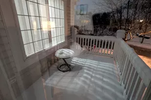 909 Mayfair Ct, Elk Grove Village, IL 60007 - Photo 8