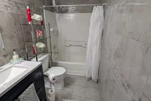 909 Mayfair Ct, Elk Grove Village, IL 60007 - Photo 20