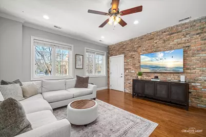 3747 N Ashland Avenue #2S, Chicago, IL 60613 - Photo 8