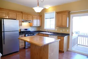 1829 Indian Hill Ln, Aurora, IL 60503 - Photo 6