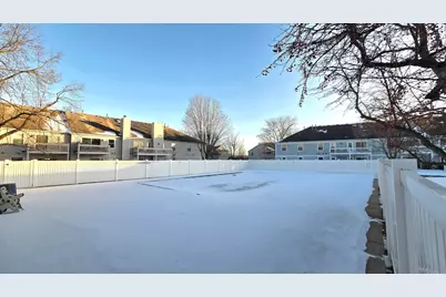 1241 Ballantrae Place #E, Mundelein, IL 60060 - Photo 18