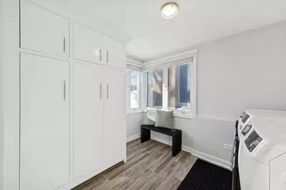 566 S Cedar Avenue, Elmhurst, IL 60126 - Photo 26