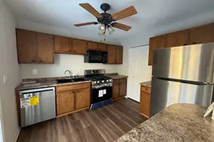 1333 Petersburg Ct, Carol Stream, IL 60188 - Photo 6