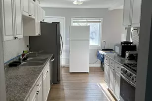 700 Cumberland St, Hoffman Estates, IL 60194 - Photo 6