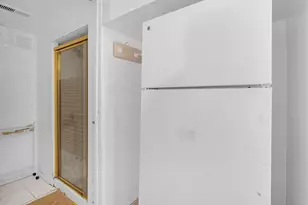 5032 Crain St, Skokie, IL 60077 - Photo 12