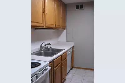 1339 N Dearborn Street #2-D, Chicago, IL 60610 - Photo 2