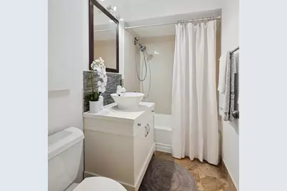 921 N La Salle Drive #18, Chicago, IL 60610 - Photo 8