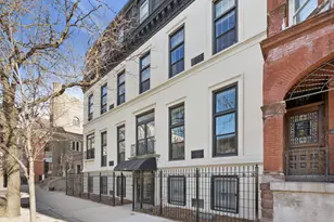 921 N La Salle Dr, Chicago, IL 60610 - Photo 2