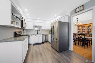 8544 Pine St, Orland Park, IL 60462 - Photo 10