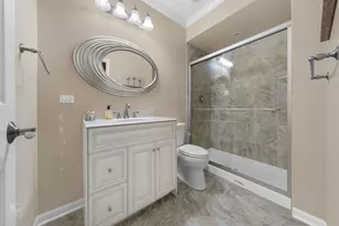 156 Paxton Rd, Bloomingdale, IL 60108 - Photo 8