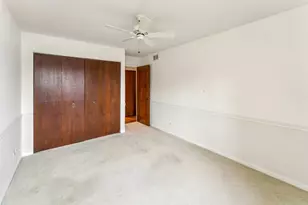 101 Old Oak Dr, Buffalo Grove, IL 60089 - Photo 16