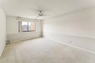 101 Old Oak Dr, Buffalo Grove, IL 60089 - Photo 12