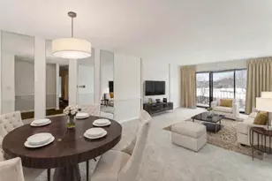 101 Old Oak Dr, Buffalo Grove, IL 60089 - Photo 4