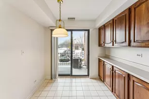 101 Old Oak Dr, Buffalo Grove, IL 60089 - Photo 10