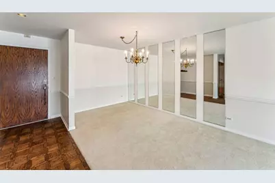 101 Old Oak Drive #216, Buffalo Grove, IL 60089 - Photo 6