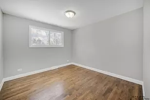 2208 Sprucewood Ln, Lindenhurst, IL 60046 - Photo 12