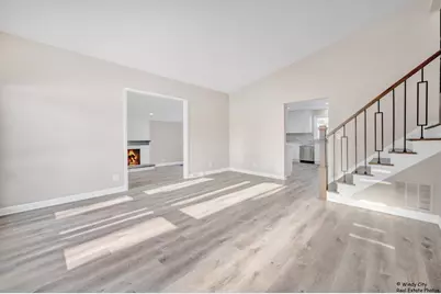 2208 Sprucewood Lane, Lindenhurst, IL 60046 - Photo 6