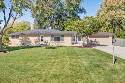 19 Brookside Lane, Bristol, IL 60512 - Photo 2