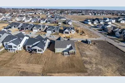 6210 College Avenue, Davenport, IA 52807 - Photo 36