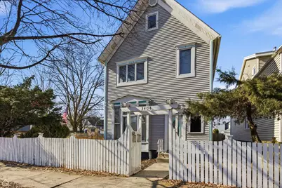 3404 N Albany Avenue, Chicago, IL 60618 - Photo 1