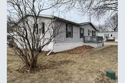 605 Pine Street #18, Normal, IL 61761 - Photo 2