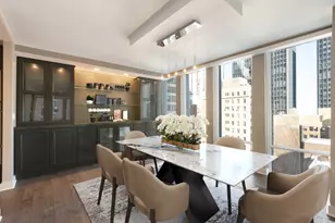 200 E Delaware Pl, Chicago, IL 60611 - Photo 8