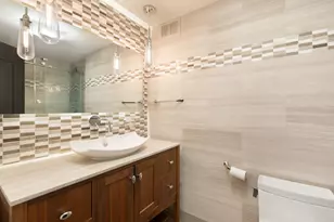 200 E Delaware Pl, Chicago, IL 60611 - Photo 22