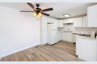 1313 Wakeby Lane #1313, Schaumburg, IL 60193 - Photo 6