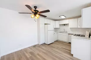 1313 Wakeby Ln, Schaumburg, IL 60193 - Photo 6