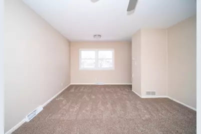 1424 Comanche Drive, Rockford, IL 61107 - Photo 12