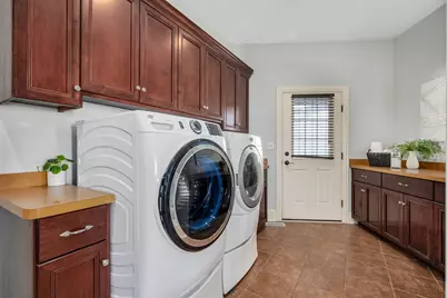 5220 Benton Avenue, Downers Grove, IL 60515 - Photo 20