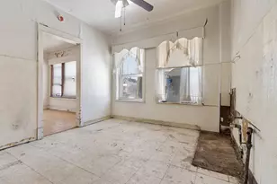 1457 W Marquette Rd, Chicago, IL 60636 - Photo 6