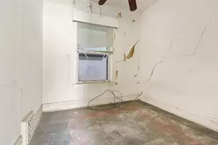 1457 W Marquette Rd, Chicago, IL 60636 - Photo 10