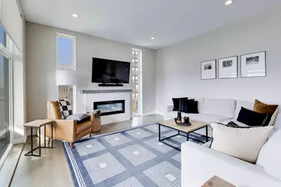 1121 N Western Avenue #4N, Chicago, IL 60622 - Photo 2