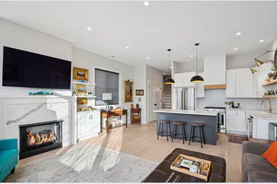 3139 N Central Park Avenue #3, Chicago, IL 60618 - Photo 4