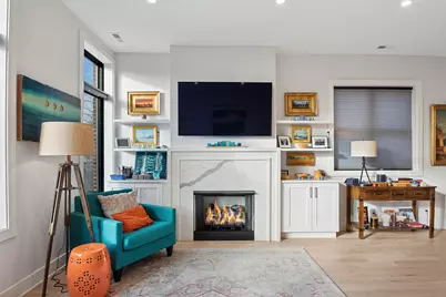 3139 N Central Park Avenue #3, Chicago, IL 60618 - Photo 8